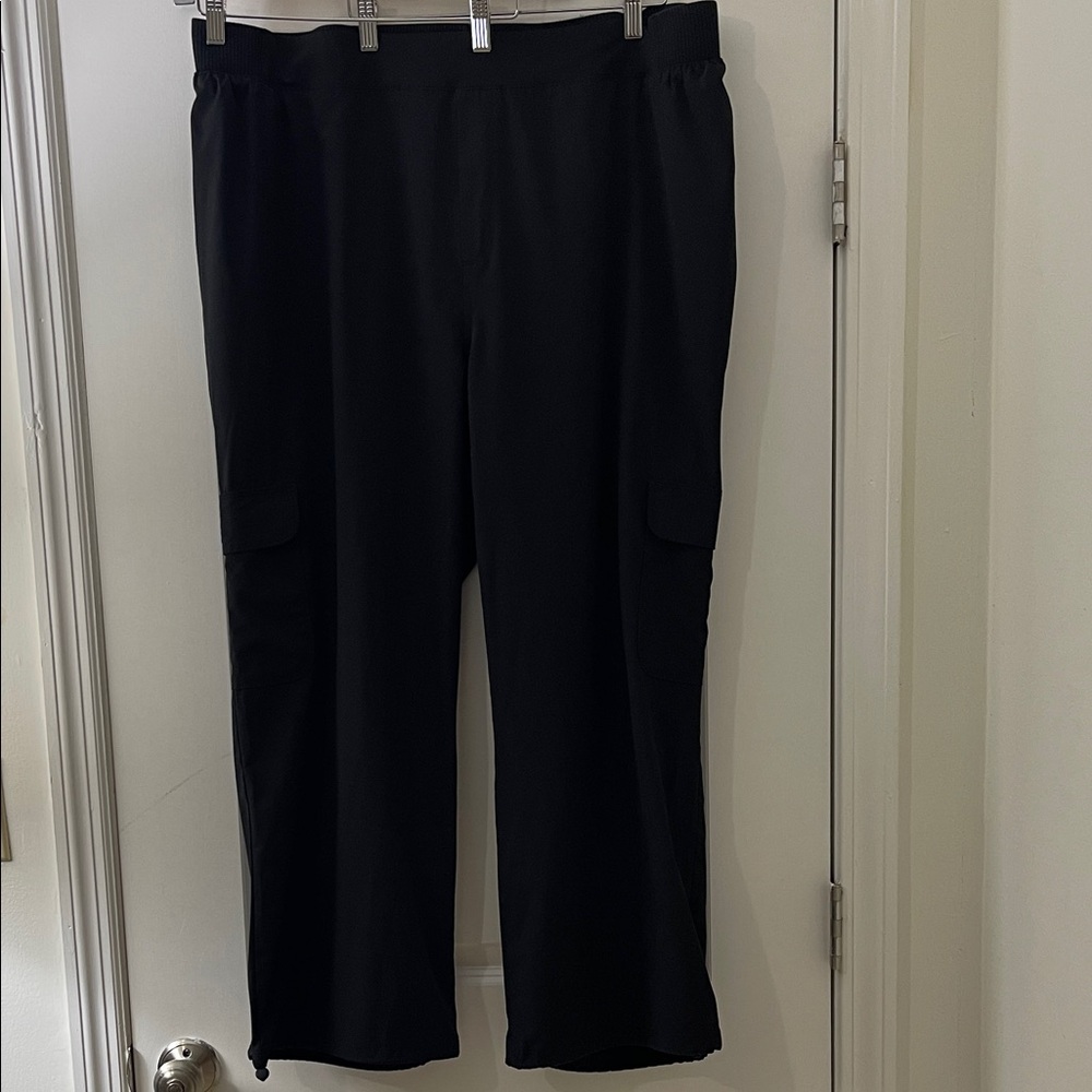 Livi Active Black Cargo Pants